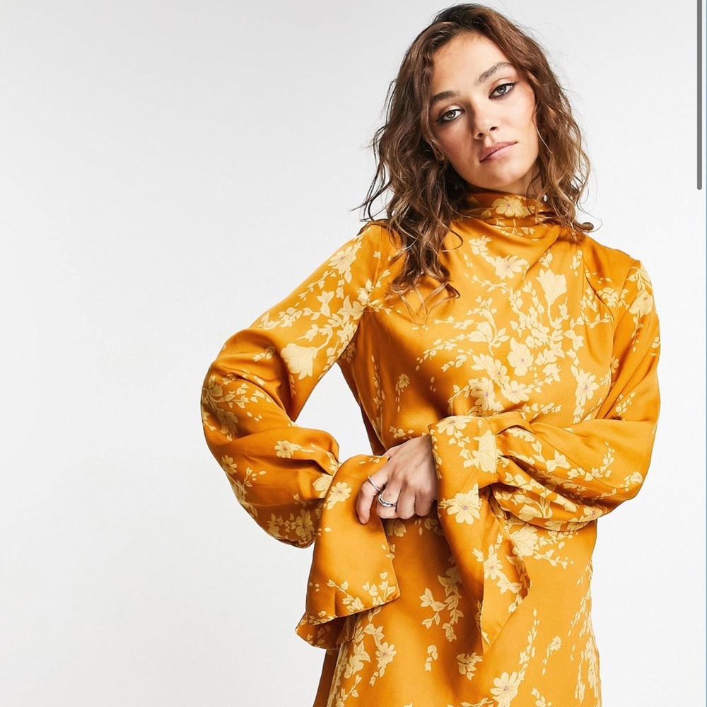 Free people Long Sleeve dress!
